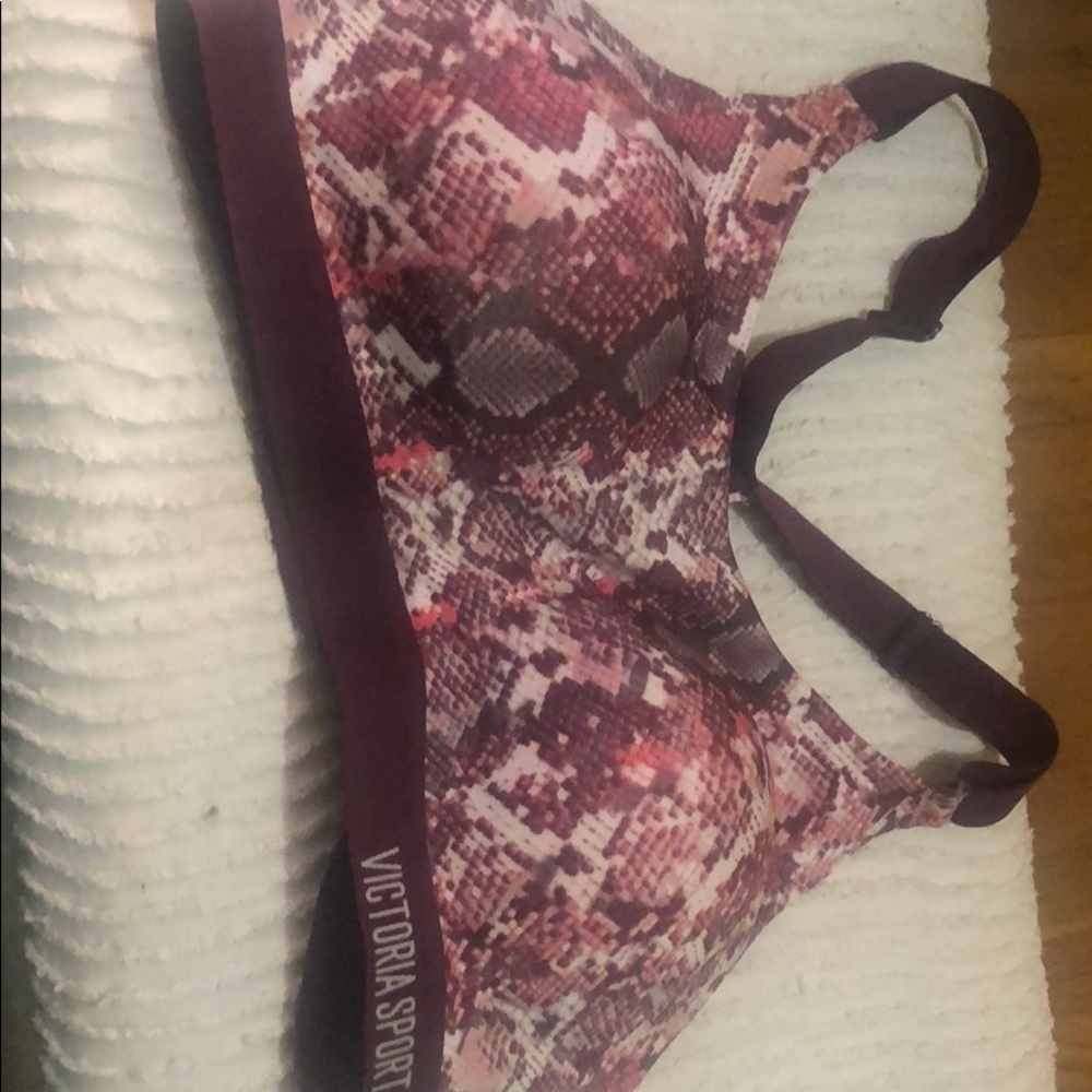 Sports bra
